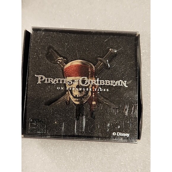 Disney  Pirates of Caribbean On Stranger Tides Movie Premier Theater Promo Pin - Picture 4 of 9